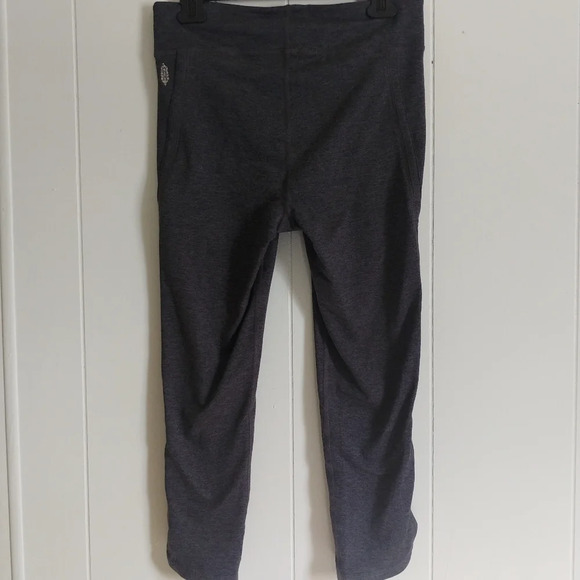 Free People Infinity High Waisted Cutout Crop Leggings Charcoal Heather Size L - Picture 3 of 8